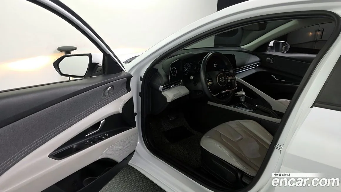 Hyundai AVANTE — фото 4