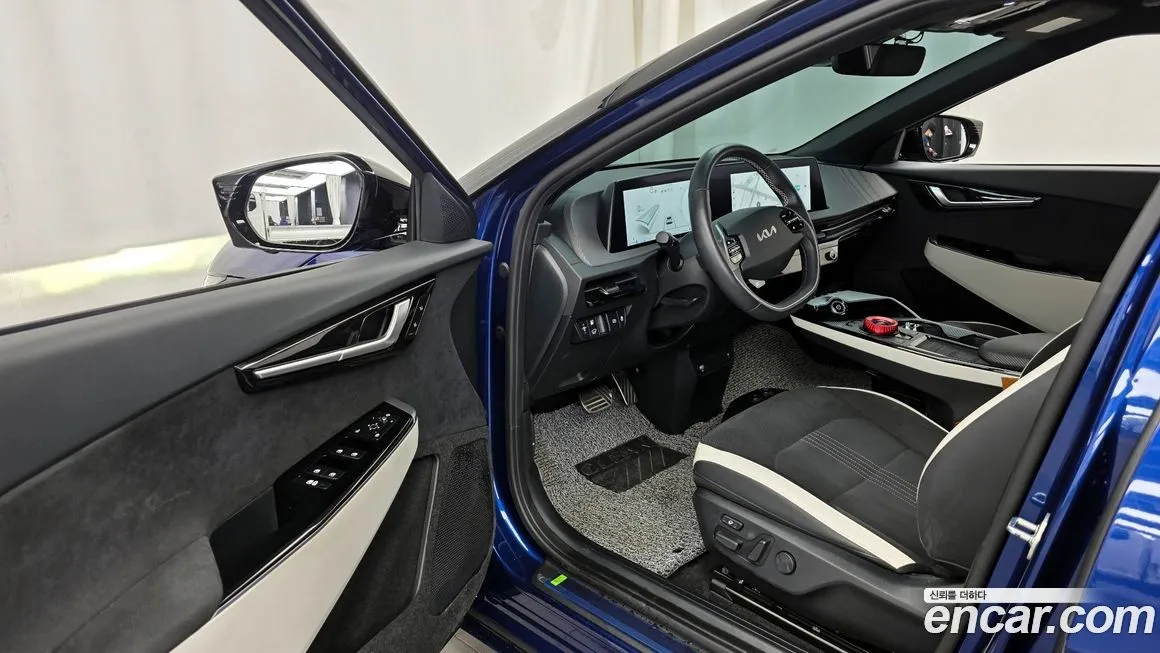 Kia EV6 — фото 6