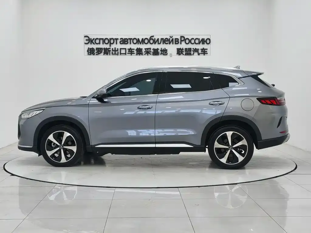 BYD PLUS New Energy — фото 4