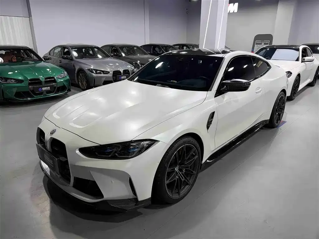 BMW M4 — фото 1