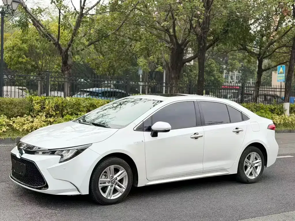 Toyota Levin — фото 1