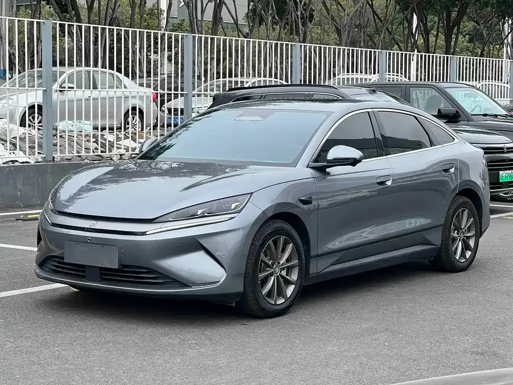 BYD Qin L — фото 1