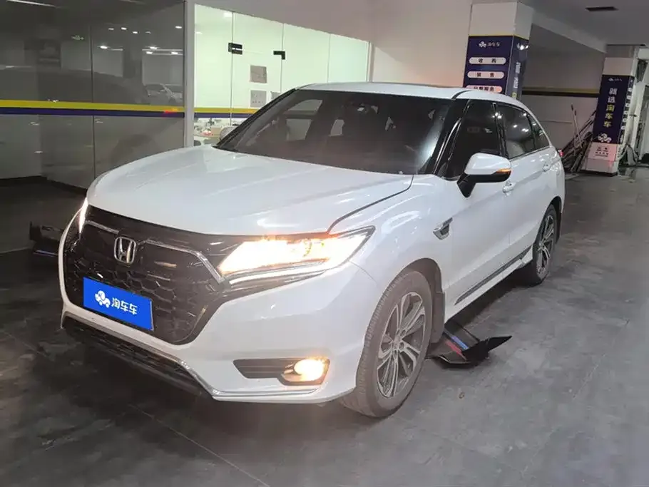 Honda UR-V — фото 1