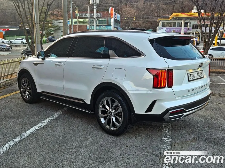 Kia Sorento — фото 7