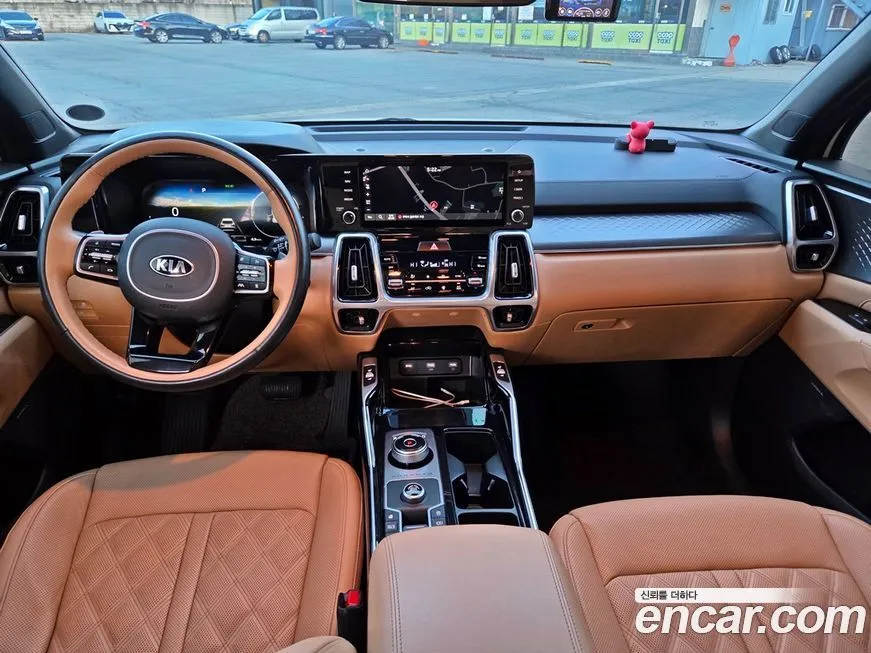Kia Sorento — фото 10