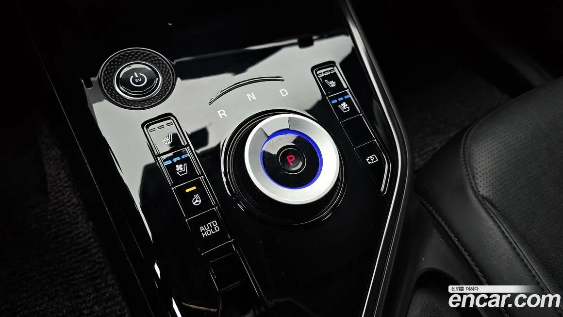 Kia Niro — фото 9