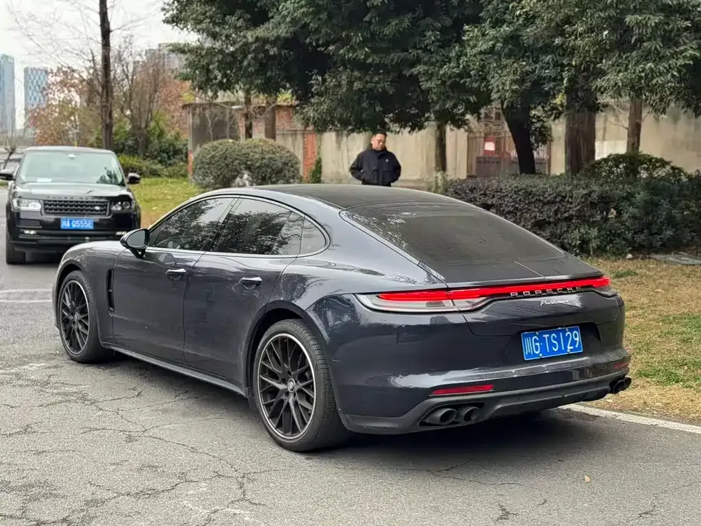 Porsche Panamera — фото 10