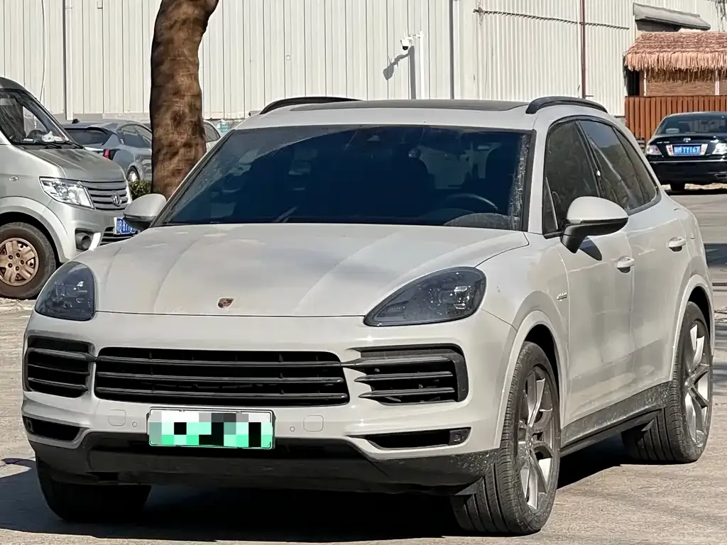 Porsche Cayenne Hybrid — фото 1