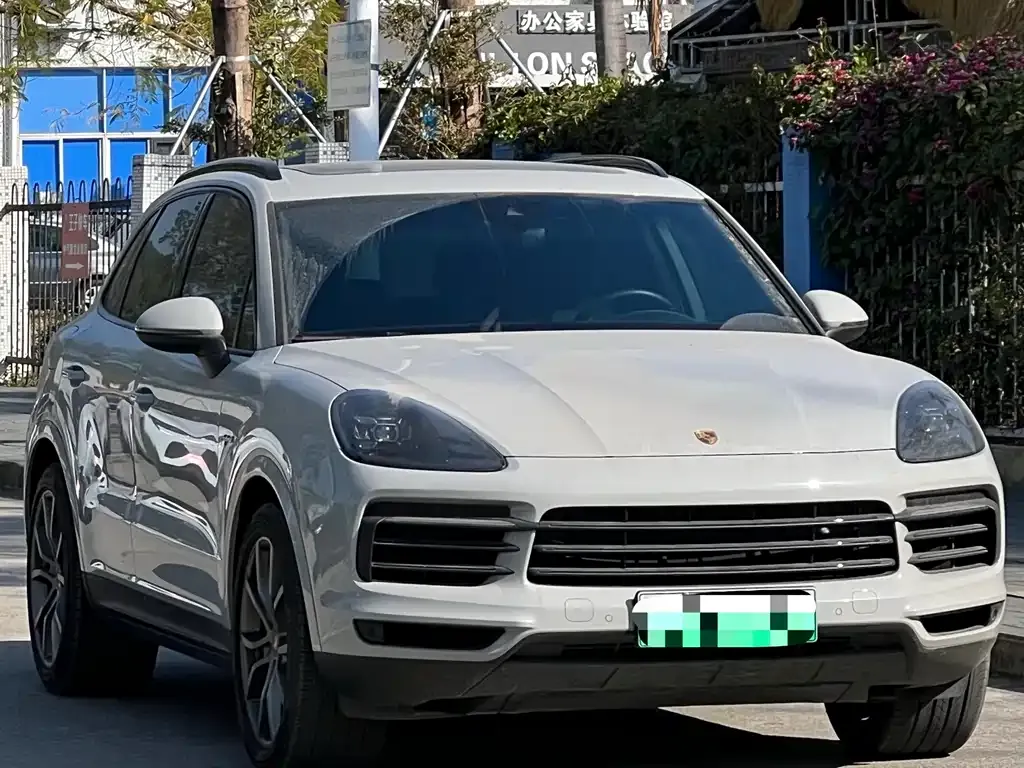 Porsche Cayenne Hybrid — фото 4
