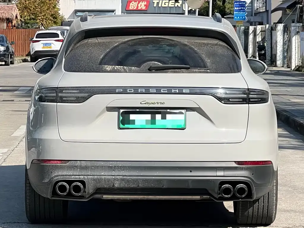 Porsche Cayenne Hybrid — фото 6