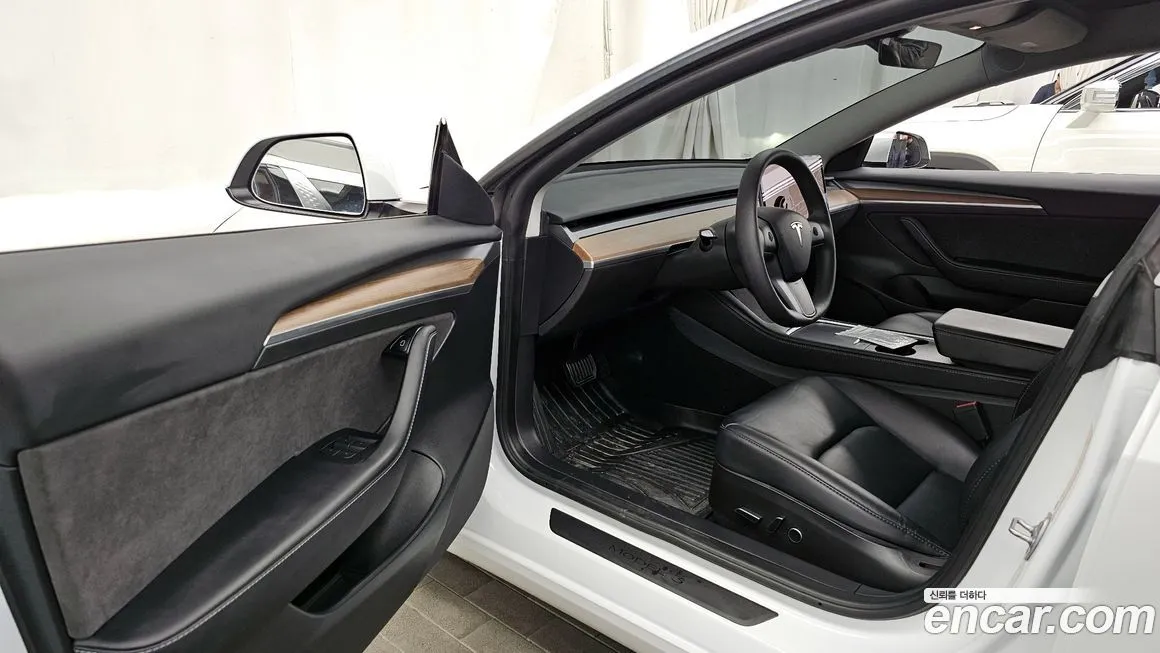 Tesla Model 3 — фото 6