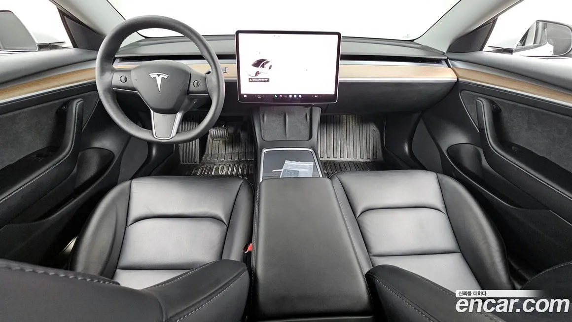 Tesla Model 3 — фото 9