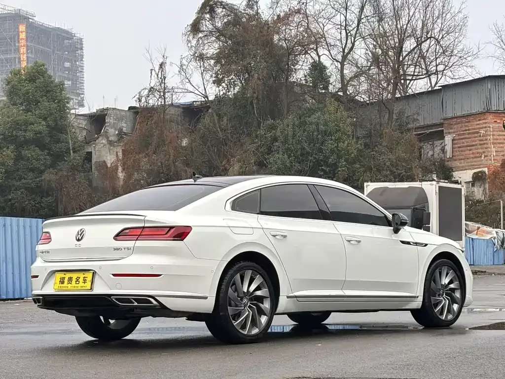 Volkswagen CC — фото 9