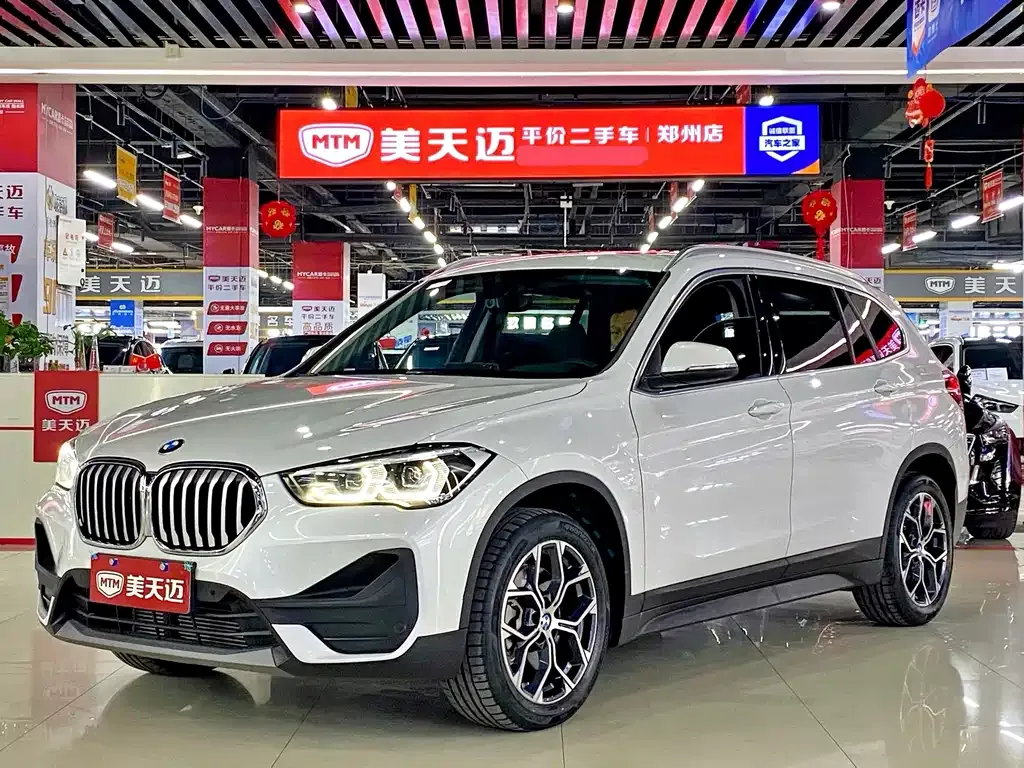 BMW X1 — фото 1