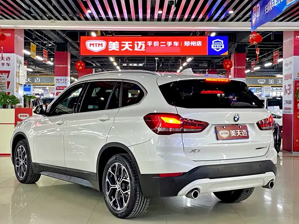 BMW X1 — фото 9