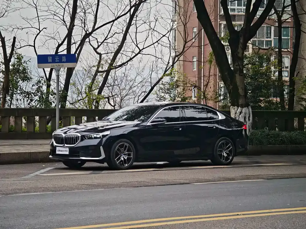 BMW i5 — фото 6