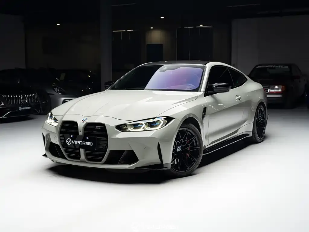 BMW M4 — фото 1