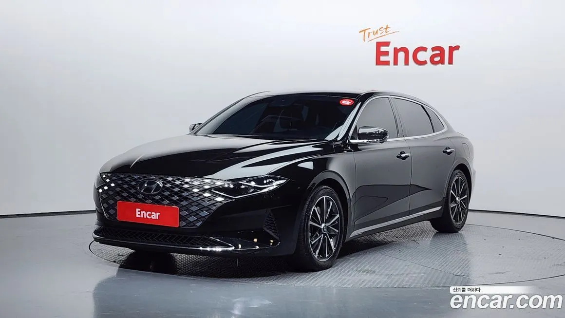 Hyundai Grandeur — фото 1