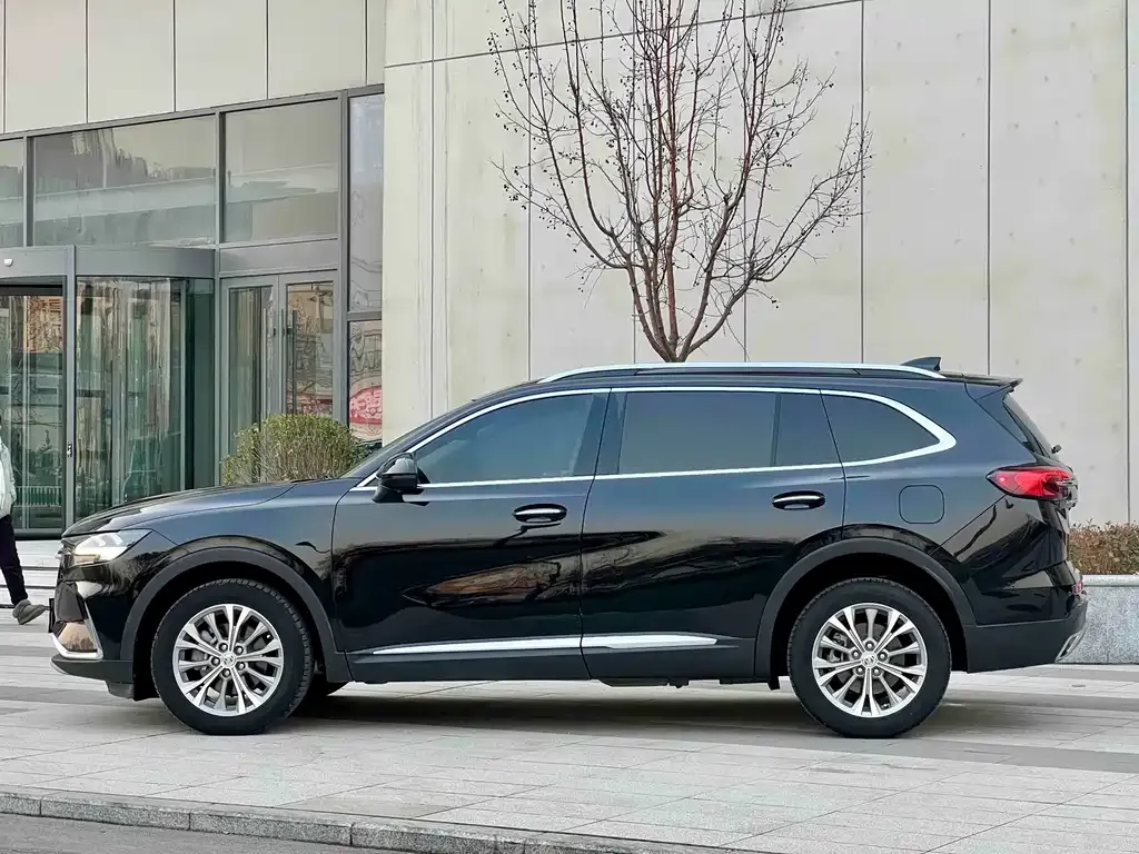 Buick Envision Plus — фото 8