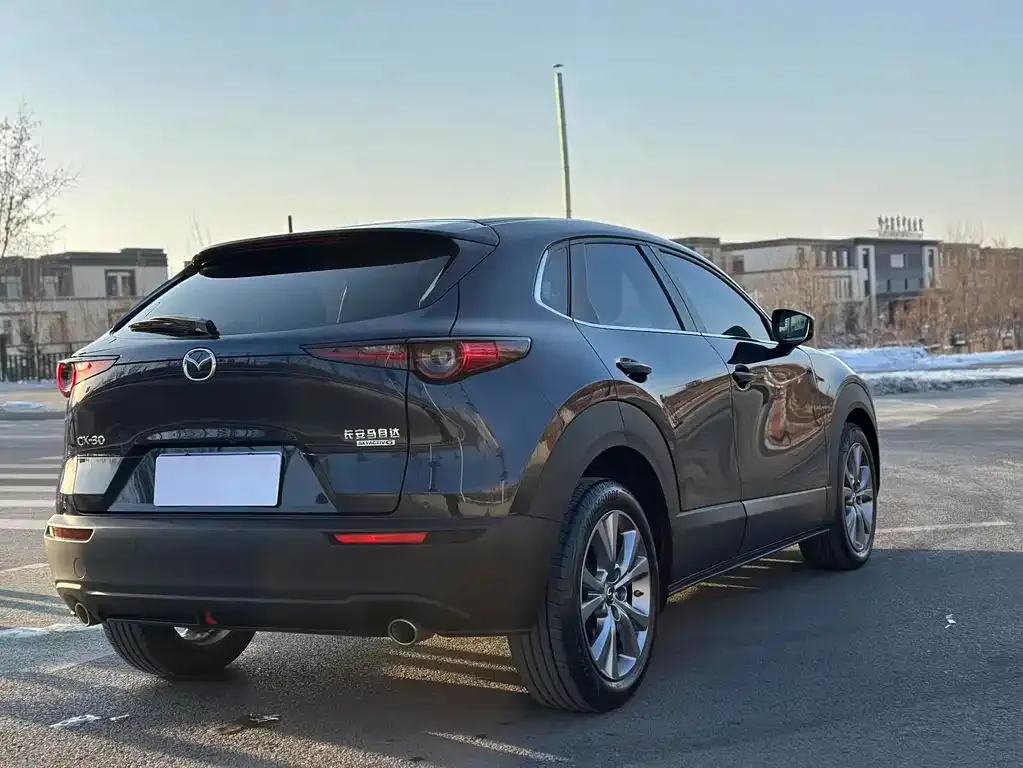 Mazda CX-30 — фото 10
