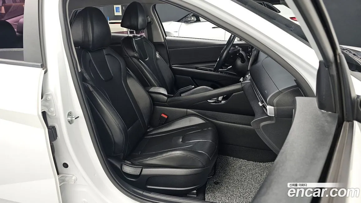 Hyundai AVANTE — фото 9