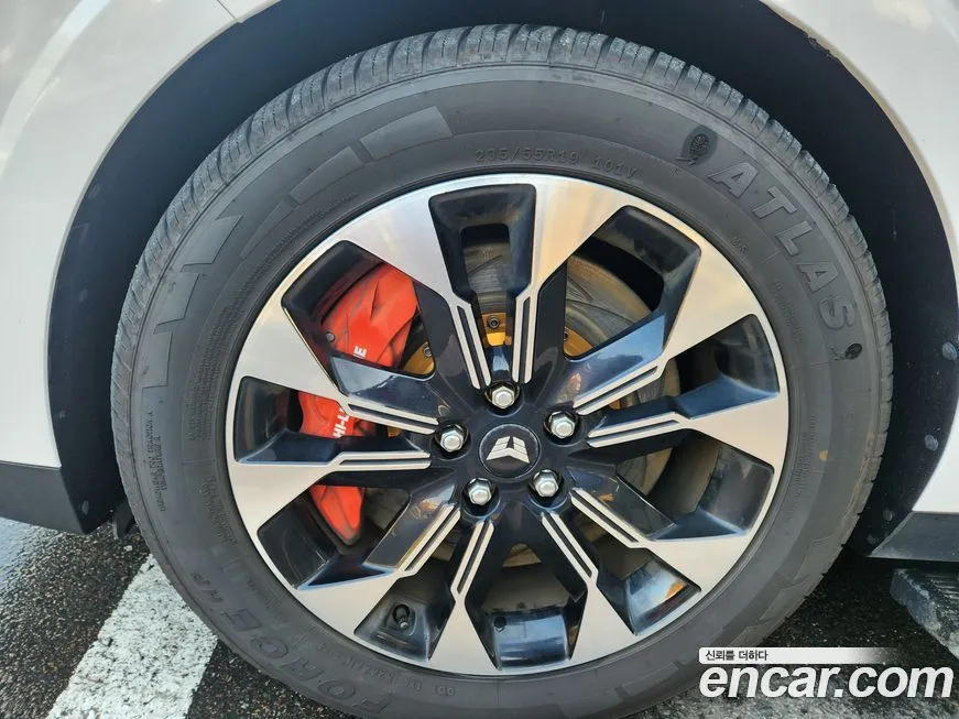 Kia Carnival — фото 10