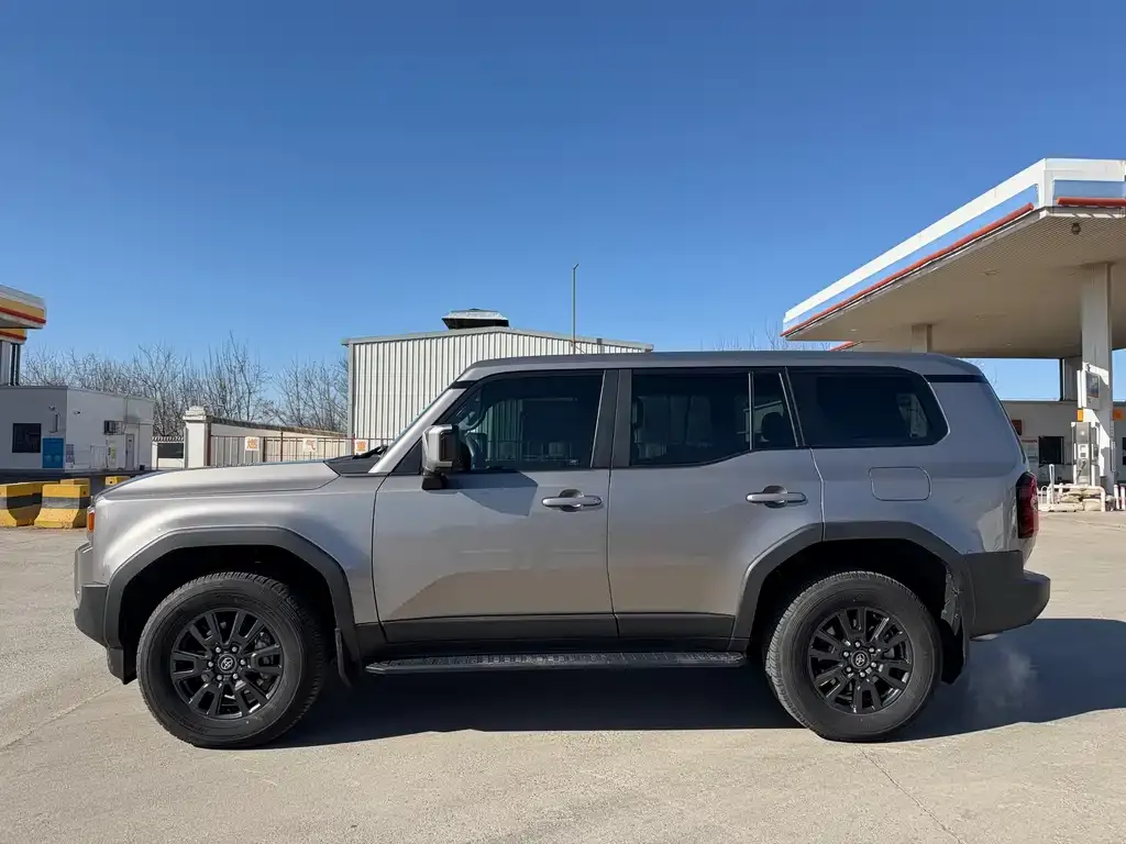 Toyota Prado — фото 3