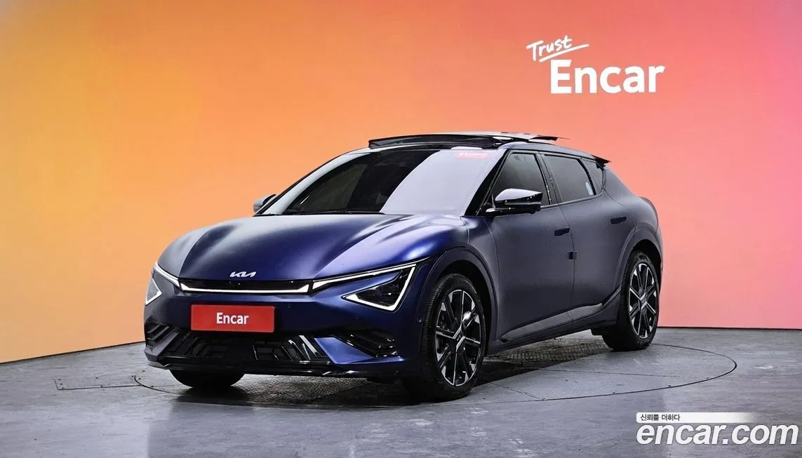 Kia EV6 — фото 1