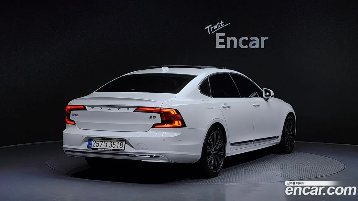 Volvo S90 — фото 4