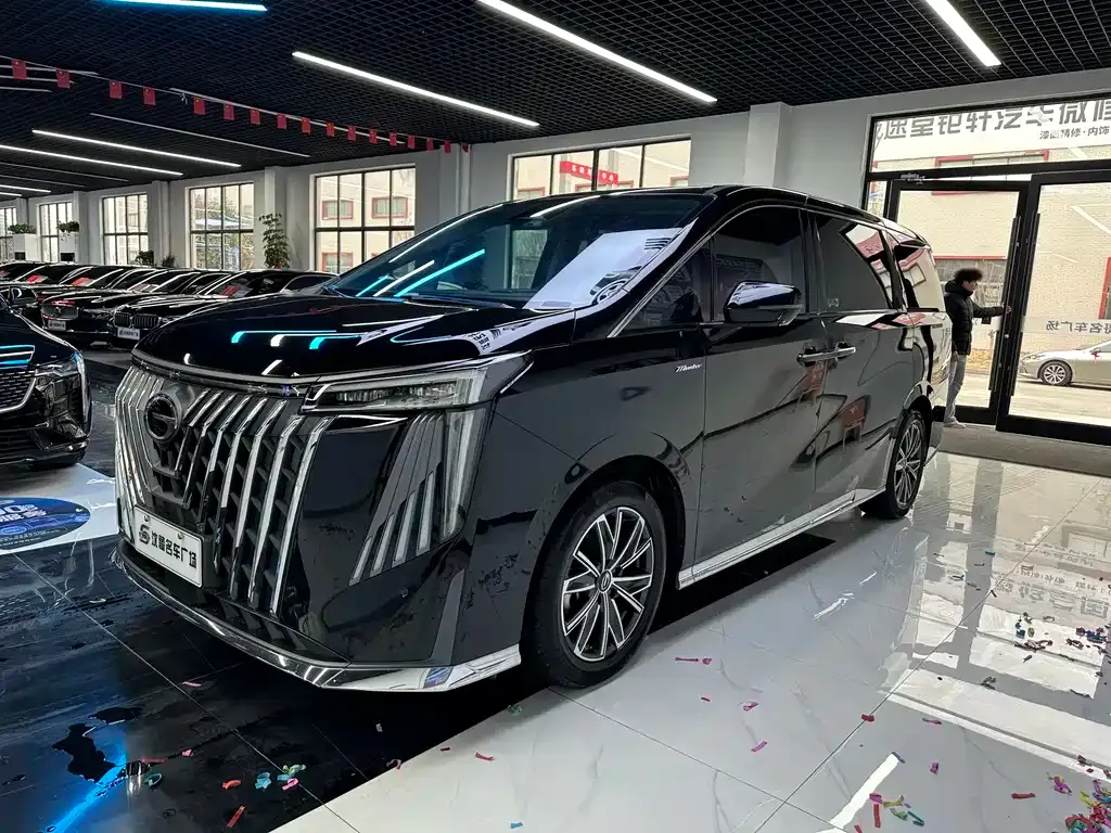 GAC Motor Trumpchi M8 — фото 1