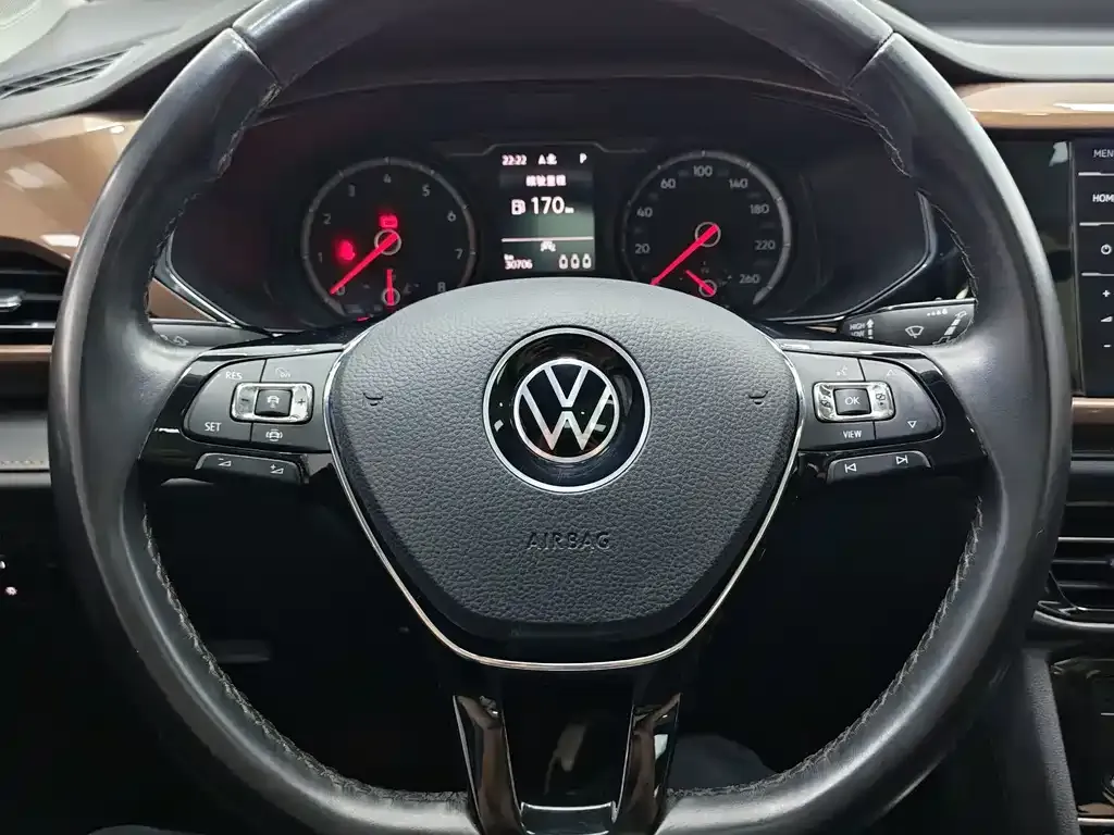 Volkswagen Tharu — фото 10