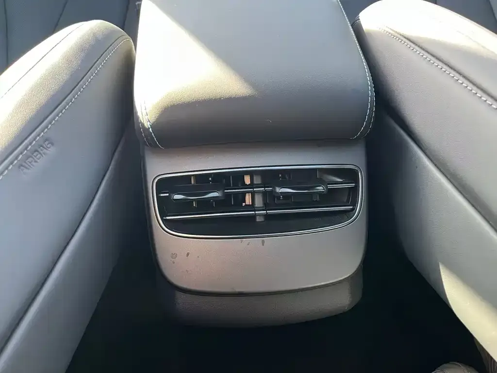 BYD Seal — фото 7
