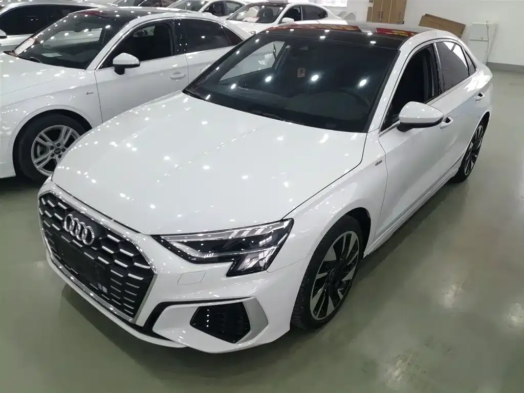 Audi A3 — фото 1