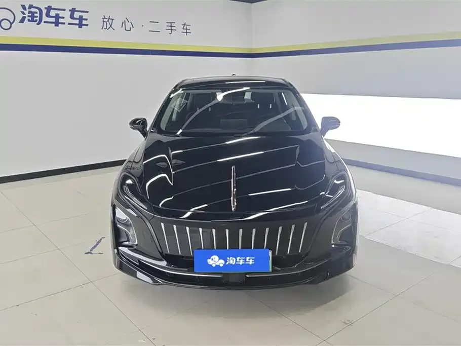 Hongqi E-QM5 — фото 2