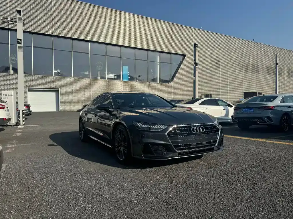 Audi A7 — фото 5