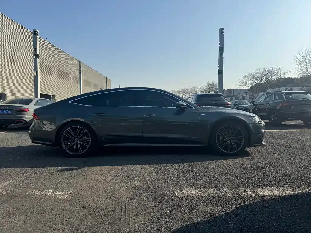 Audi A7 — фото 8