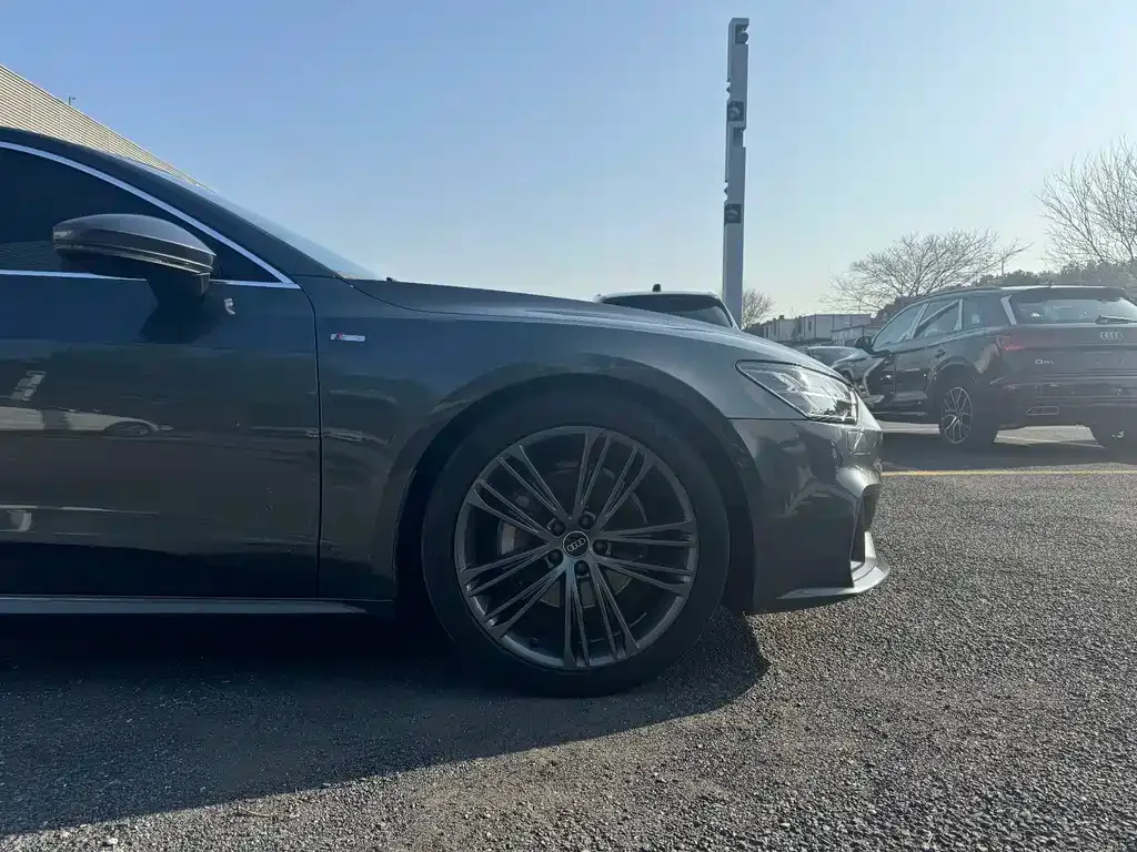 Audi A7 — фото 4