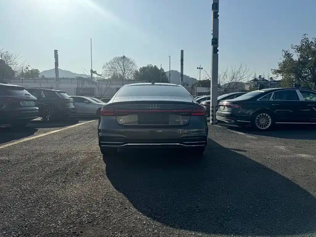 Audi A7 — фото 7