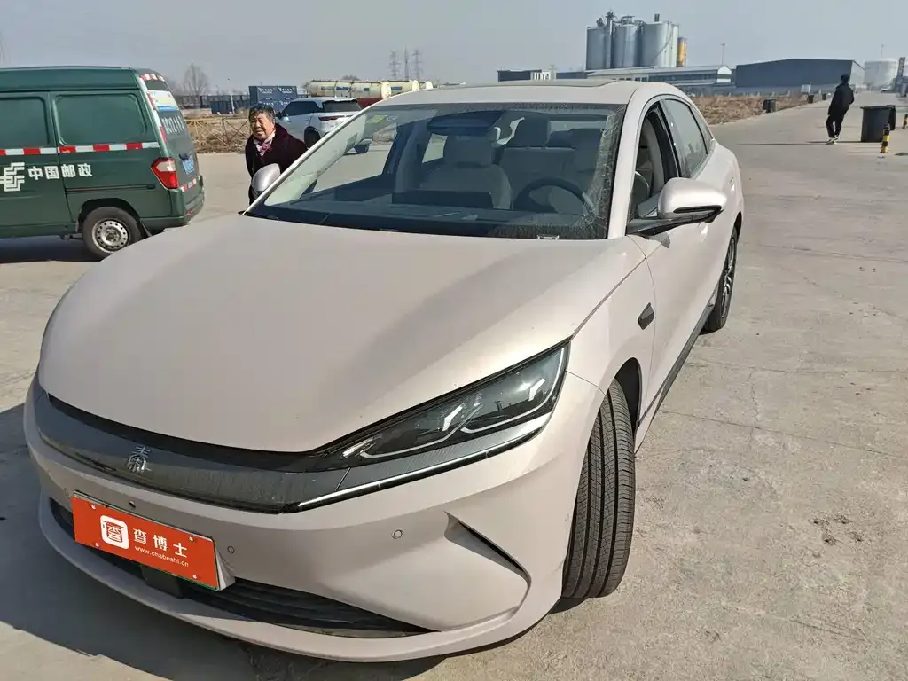 BYD Qin L — фото 1