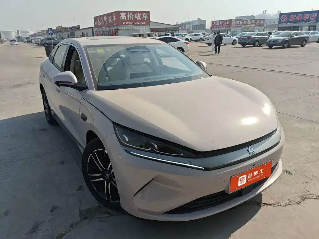 BYD Qin L — фото 6