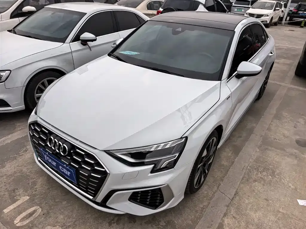 Audi A3 — фото 1