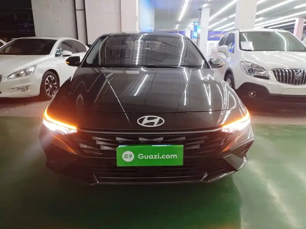 Hyundai Elantra — фото 6