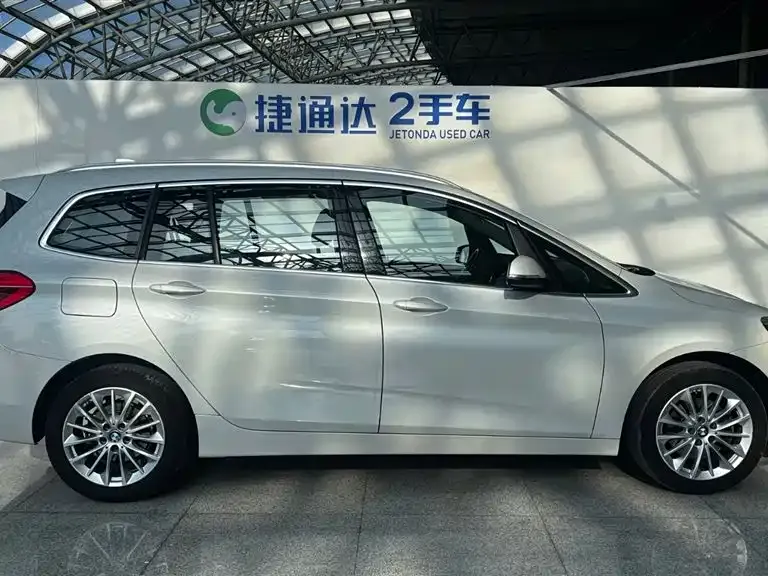BMW 2 Series Gran Tourer — фото 9