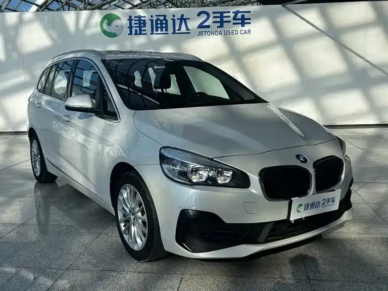 BMW 2 Series Gran Tourer — фото 10
