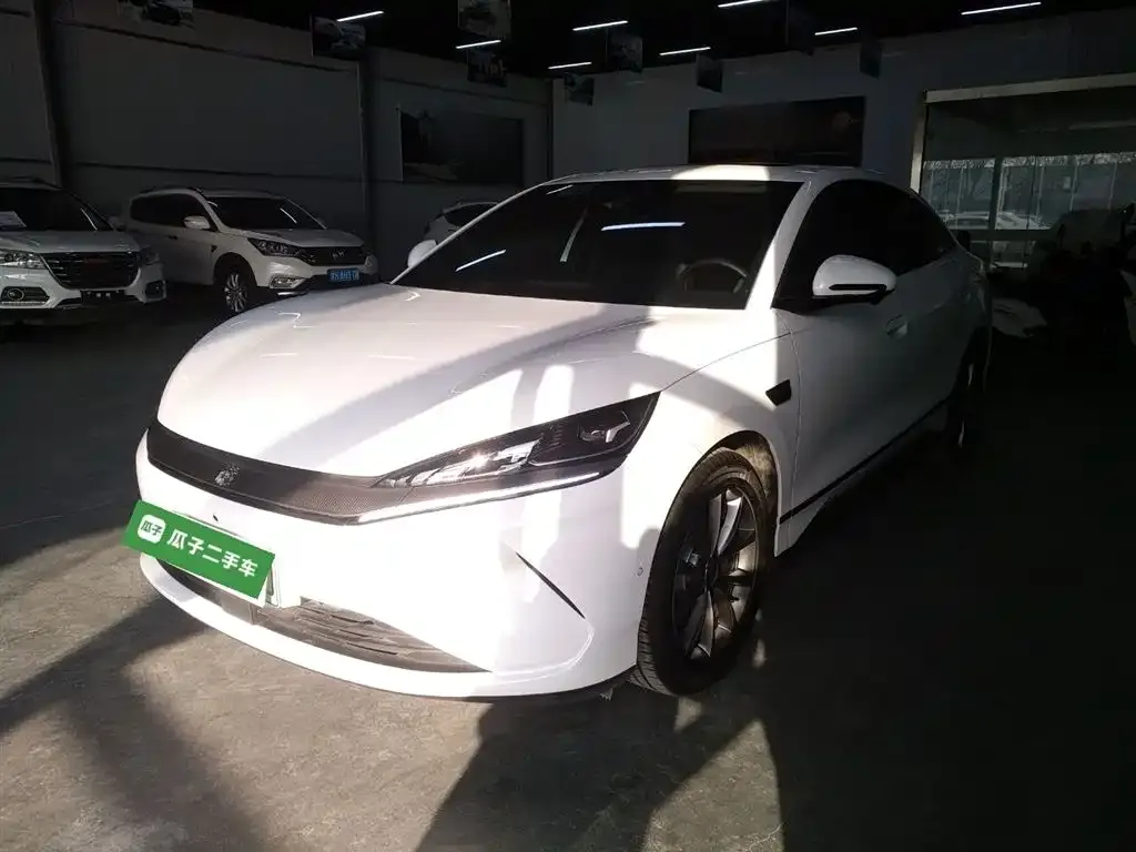 BYD Qin L — фото 10