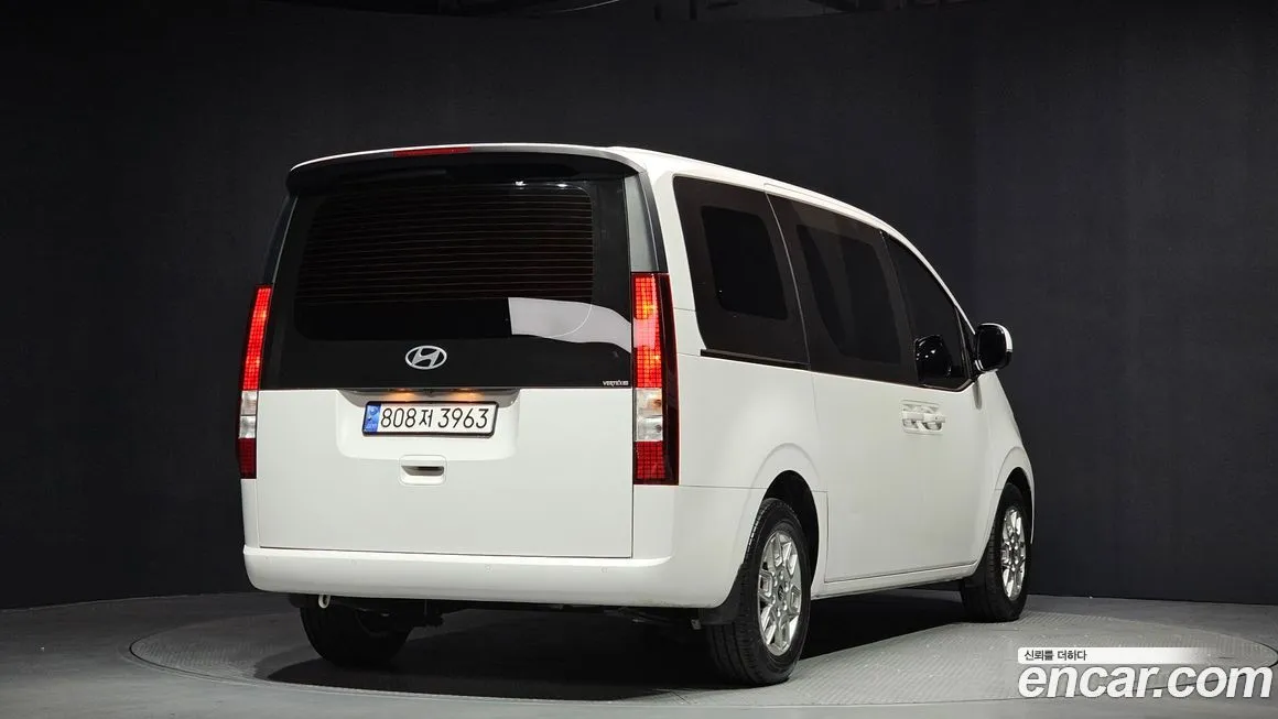 Hyundai Staria — фото 3