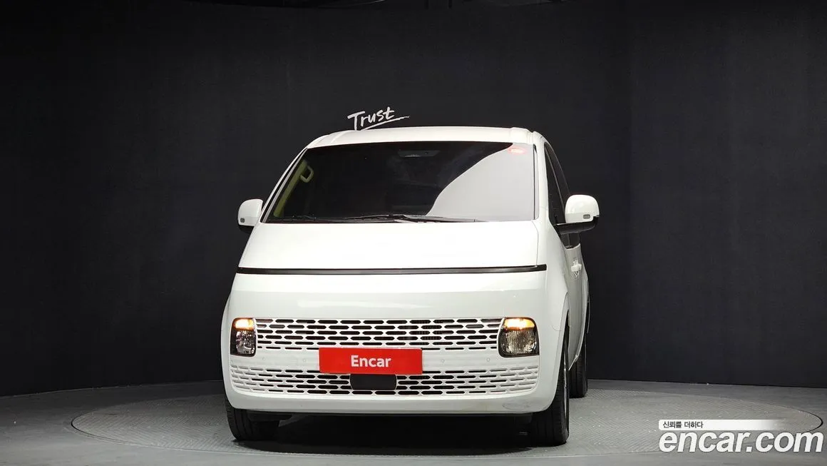 Hyundai Staria — фото 2