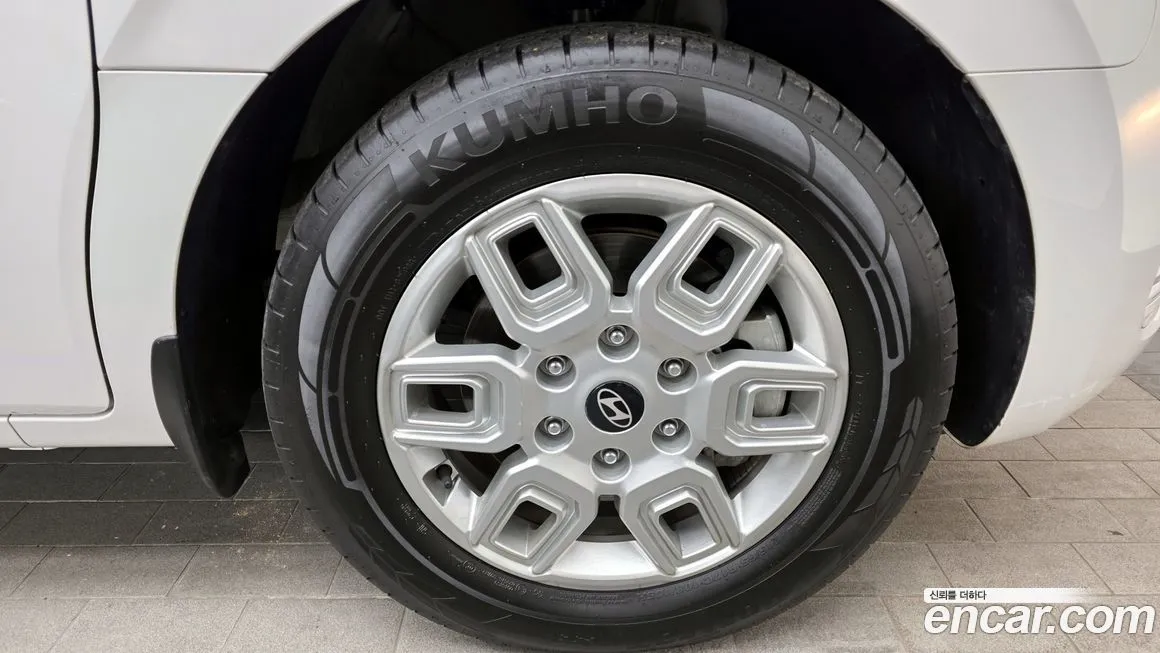 Hyundai Staria — фото 9