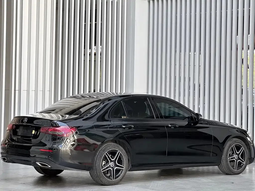 Mercedes-Benz E-Class (Import) — фото 4