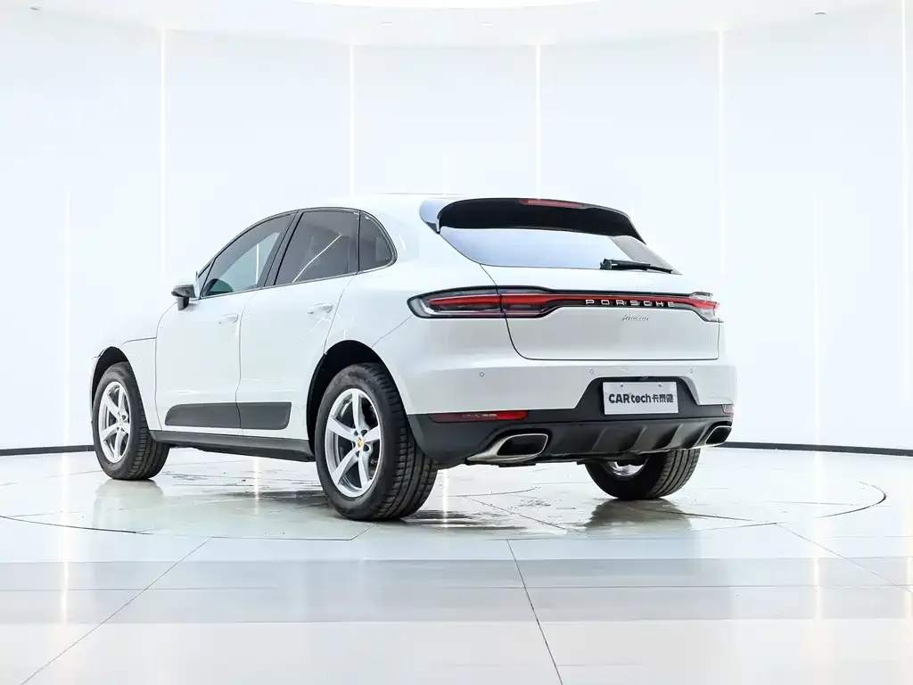 Porsche Macan — фото 7